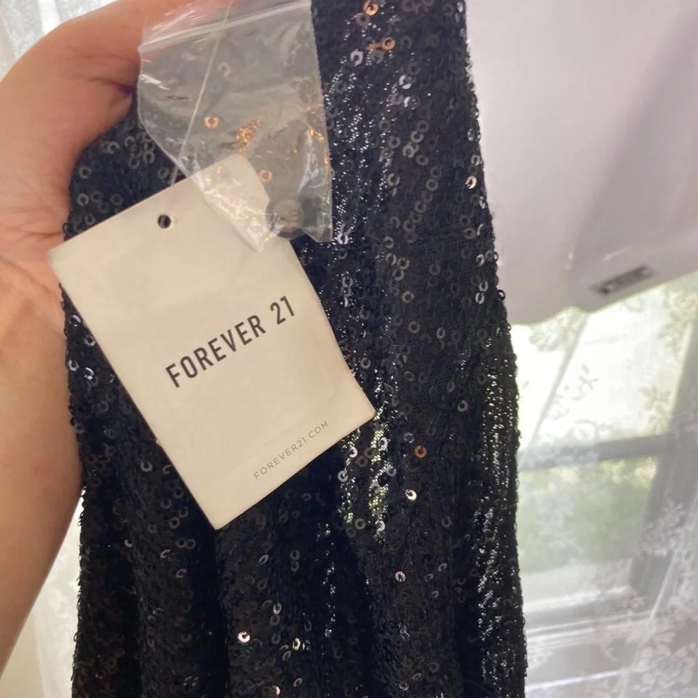 Elegant Black Sequin Dress with long sleeves Forever 21 S NWT - Picture 3 of 5